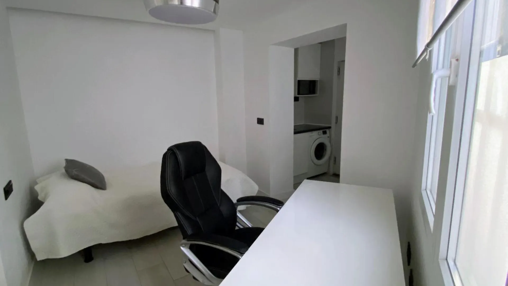 トレモリノス Casa Moderna Con Gimnasioヴィラ 0*,