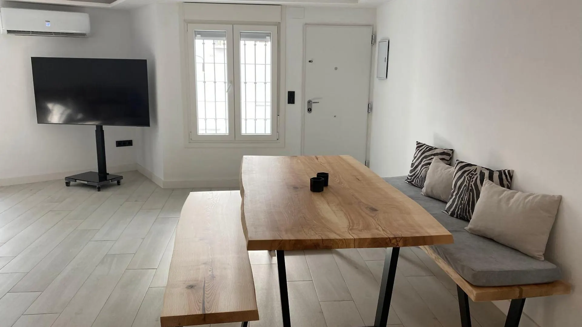トレモリノス Casa Moderna Con Gimnasioヴィラ 0*,