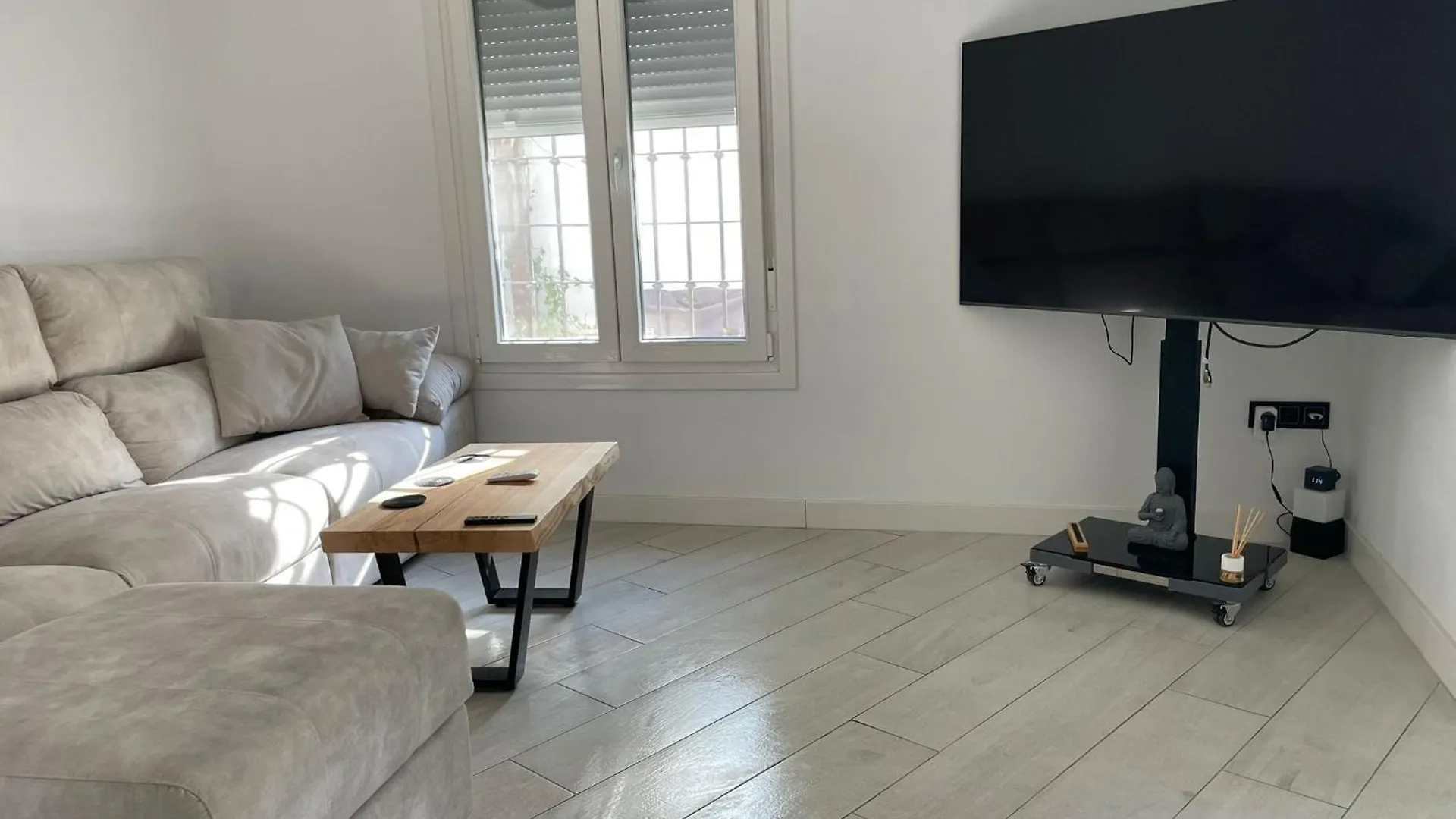 Casa Moderna Con Gimnasio Villa Torremolinos 0*,  Spain