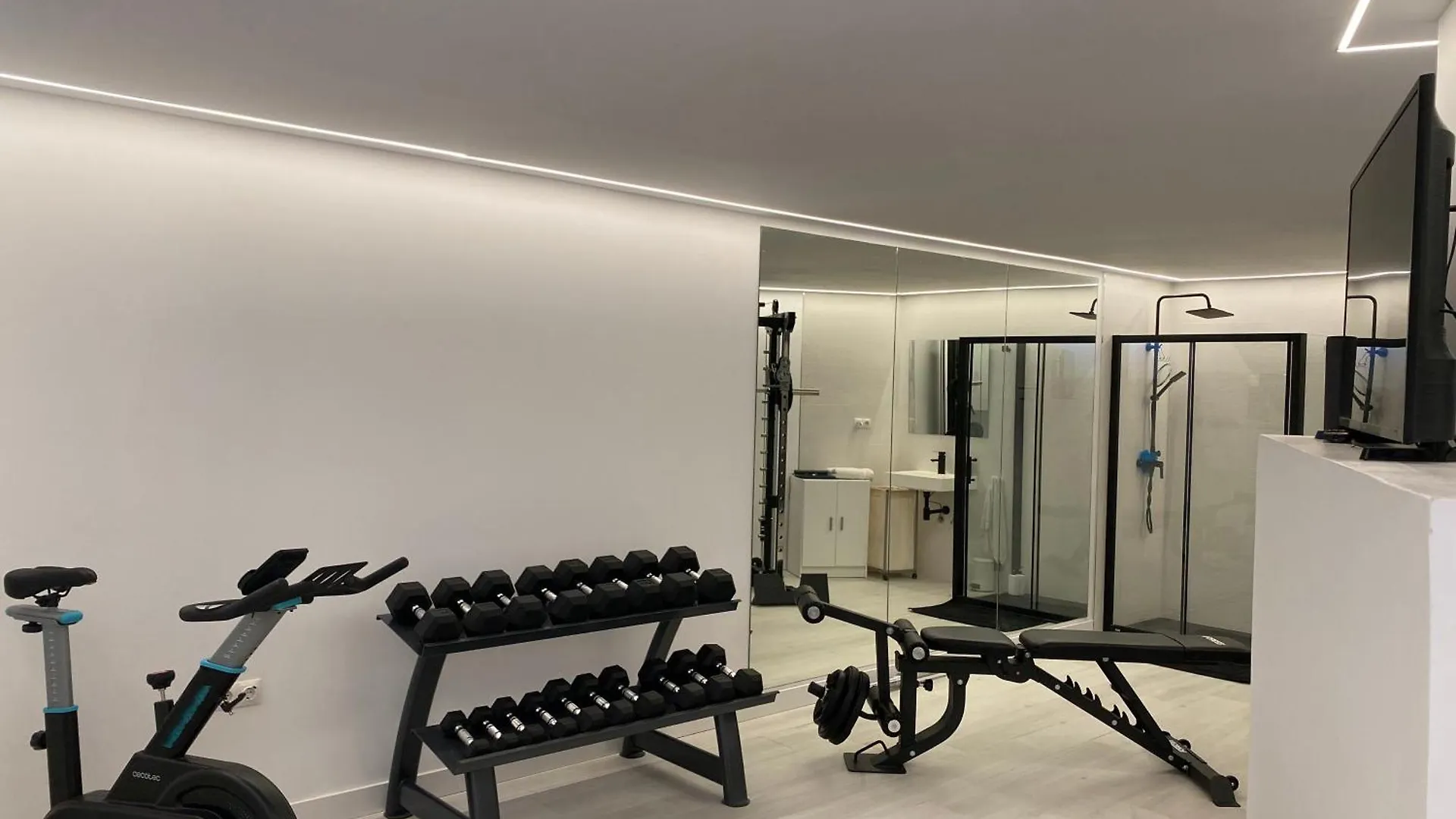 托雷莫利诺斯Casa Moderna Con Gimnasio别墅 度假居 托雷莫利诺斯